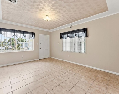 2711 W Heiter Street - Photo Thumbnail 19