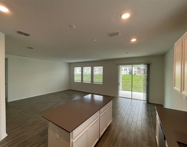 660 Tanaro Lane - Photo Thumbnail 17