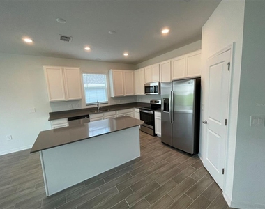 660 Tanaro Lane - Photo Thumbnail 11