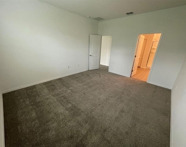 660 Tanaro Lane - Photo Thumbnail 18