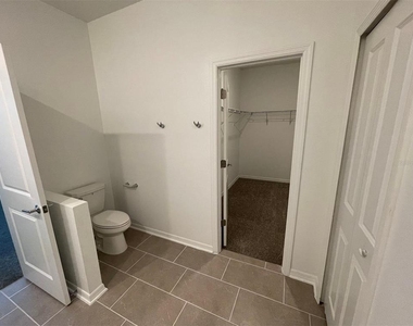 660 Tanaro Lane - Photo Thumbnail 21