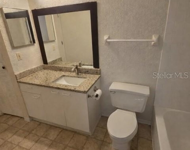 1622 Columbia Arms Circle - Photo Thumbnail 7