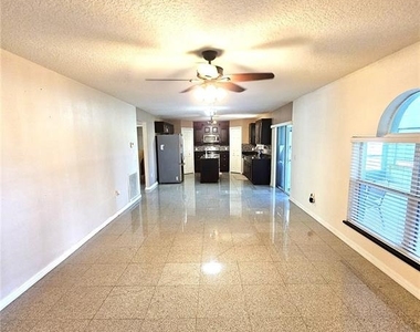 551 Stonewall Avenue - Photo Thumbnail 8