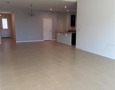 2466 Volunteer Avenue - Photo Thumbnail 4