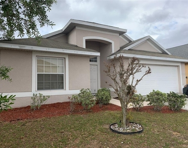 136 Grantham Drive - Photo Thumbnail 2