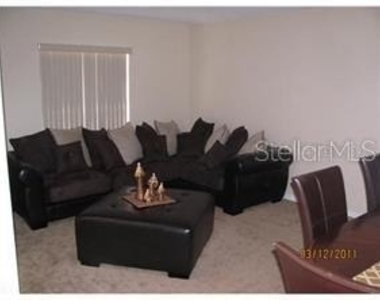 136 Grantham Drive - Photo Thumbnail 8