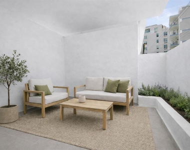 1366 Wilson Ave - Photo Thumbnail 3