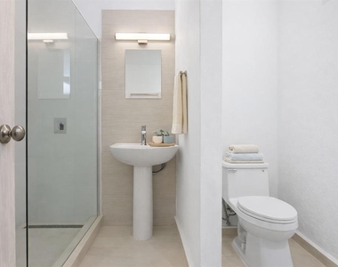 1366 Wilson Ave - Photo Thumbnail 7