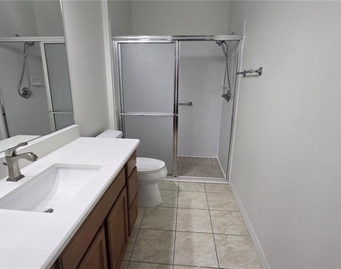 2614 Dartford Terrace - Photo Thumbnail 10