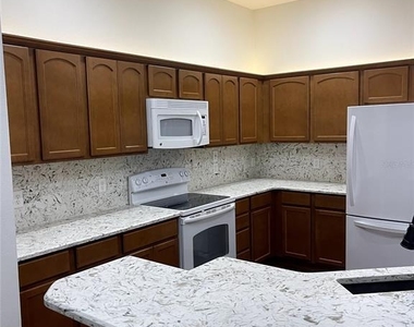 2614 Dartford Terrace - Photo Thumbnail 3