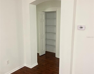 2614 Dartford Terrace - Photo Thumbnail 14