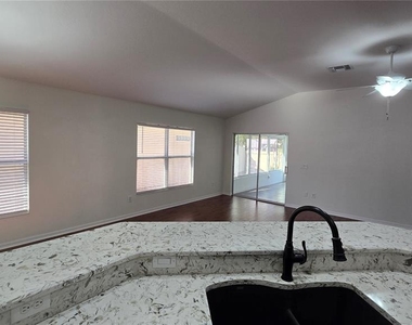 2614 Dartford Terrace - Photo Thumbnail 5
