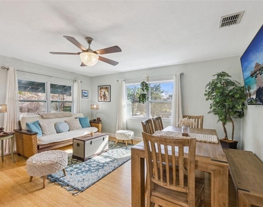 124 E Harding Street - Photo Thumbnail 5