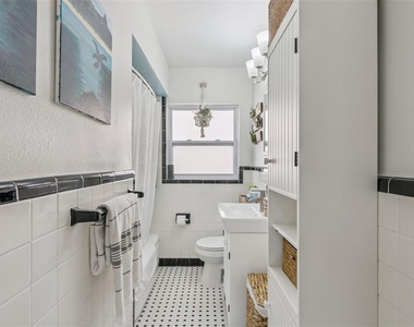 124 E Harding Street - Photo Thumbnail 16