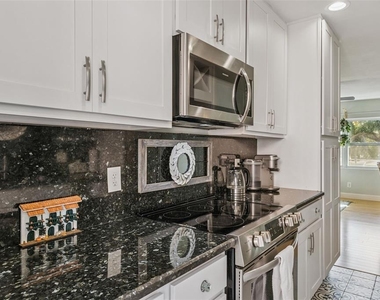 124 E Harding Street - Photo Thumbnail 8