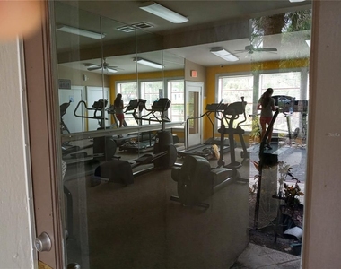 216 Afton Square - Photo Thumbnail 14