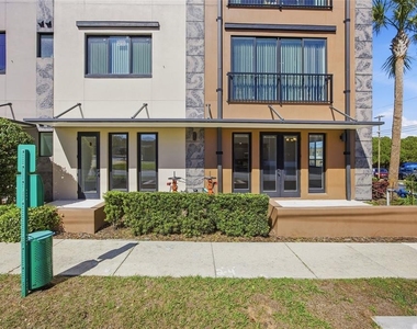100 N Dewey Street - Photo Thumbnail 18