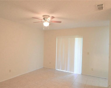 4240 Pershing Pointe Place - Photo Thumbnail 3