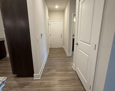 570 Academy Drive - Photo Thumbnail 3