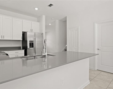 7428 Stone Creek Trail - Photo Thumbnail 10