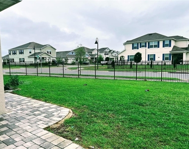11498 Rhyme Avenue - Photo Thumbnail 16