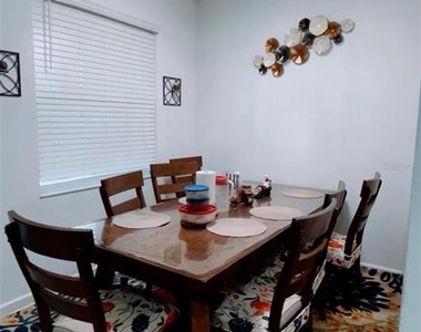 11498 Rhyme Avenue - Photo Thumbnail 6
