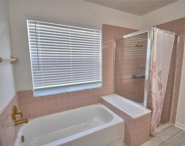 2935 Dickens Circle - Photo Thumbnail 43