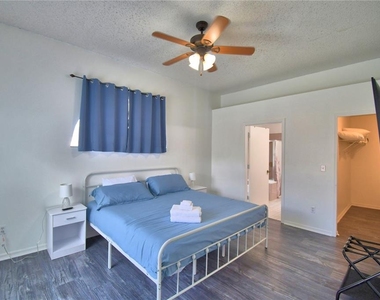 2935 Dickens Circle - Photo Thumbnail 36