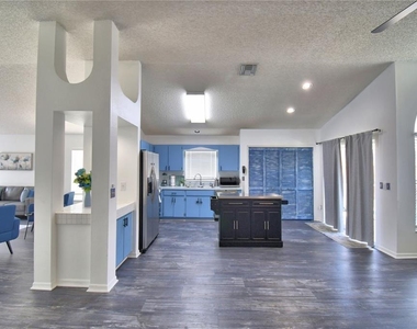 2935 Dickens Circle - Photo Thumbnail 35