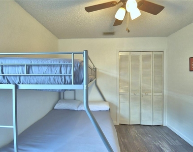 2935 Dickens Circle - Photo Thumbnail 33