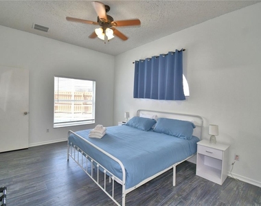2935 Dickens Circle - Photo Thumbnail 38