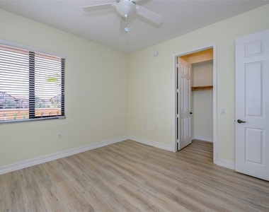 89 Vivante Boulevard - Photo Thumbnail 36