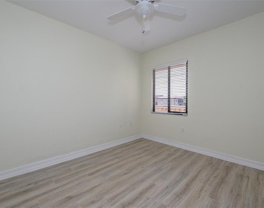 89 Vivante Boulevard - Photo Thumbnail 35