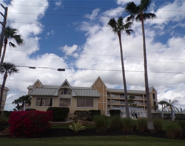 101 N Marion Court - Photo Thumbnail 73