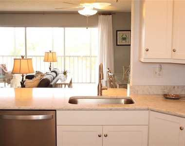 4240 Ironwood Circle - Photo Thumbnail 6