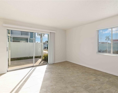 3569 Bee Ridge - Photo Thumbnail 6