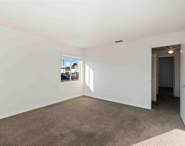 3569 Bee Ridge - Photo Thumbnail 21