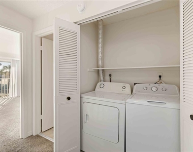 3569 Bee Ridge - Photo Thumbnail 18