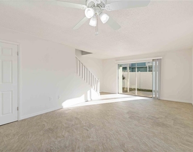 3569 Bee Ridge - Photo Thumbnail 5