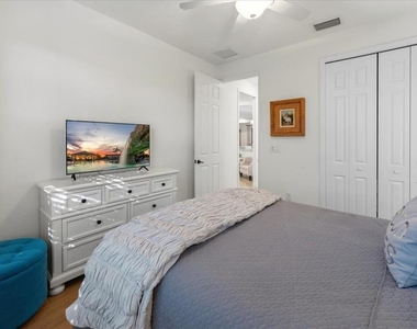 16717 Bwana Place - Photo Thumbnail 32
