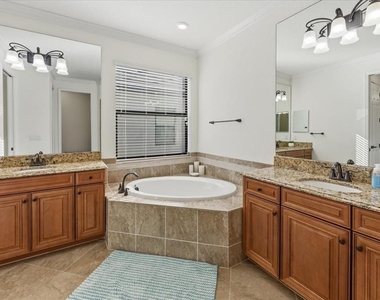 16717 Bwana Place - Photo Thumbnail 21