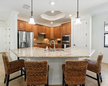 16717 Bwana Place - Photo Thumbnail 10