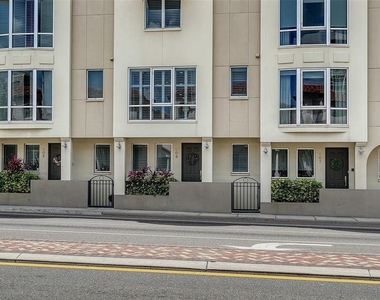 235 Cocoanut Avenue - Photo Thumbnail 2