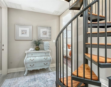 235 Cocoanut Avenue - Photo Thumbnail 24