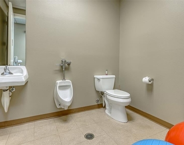 235 Cocoanut Avenue - Photo Thumbnail 55