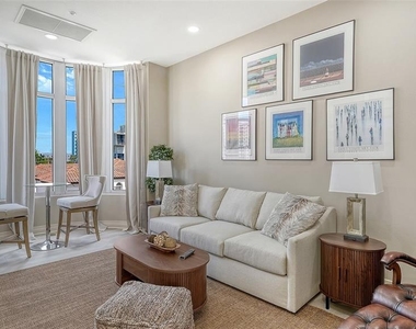 235 Cocoanut Avenue - Photo Thumbnail 28