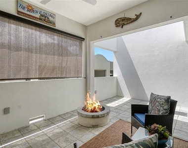 235 Cocoanut Avenue - Photo Thumbnail 42
