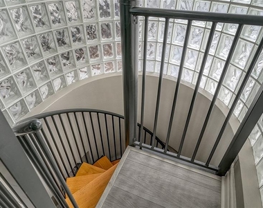 235 Cocoanut Avenue - Photo Thumbnail 37