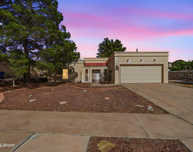 604 La Chapa Avenue - Photo Thumbnail 3