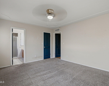 604 La Chapa Avenue - Photo Thumbnail 18